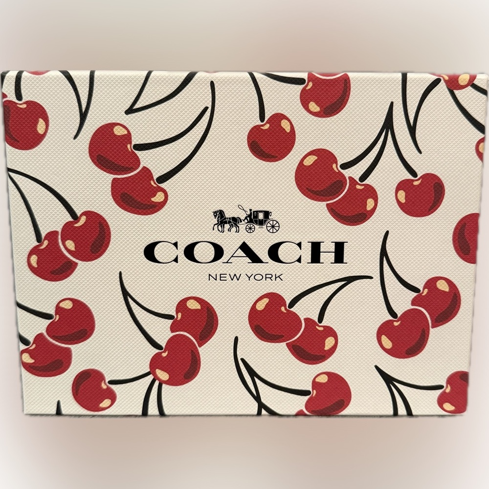 🍒COACH🍒Boxed Cherry Print Leather Heart Coin Purse/NWT - Picture 9 of 11